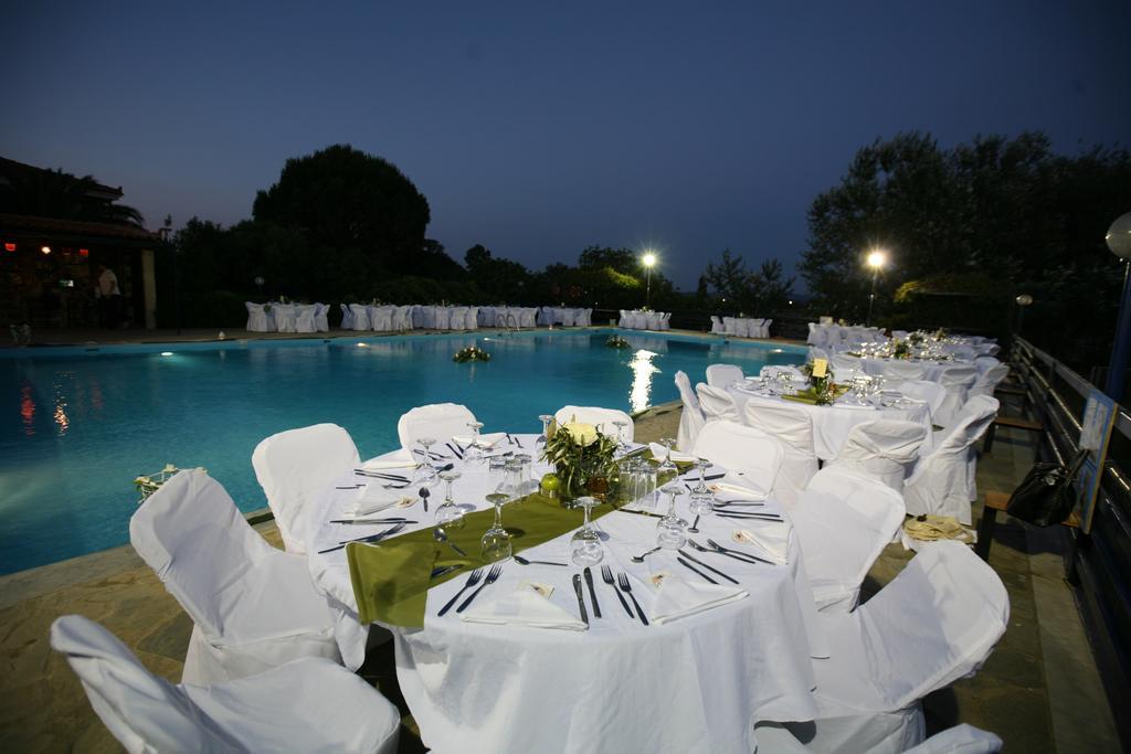 Hotel Pela สกาลากาลโลนิส ภายนอก รูปภาพ