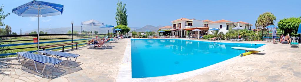 Hotel Pela สกาลากาลโลนิส ภายนอก รูปภาพ